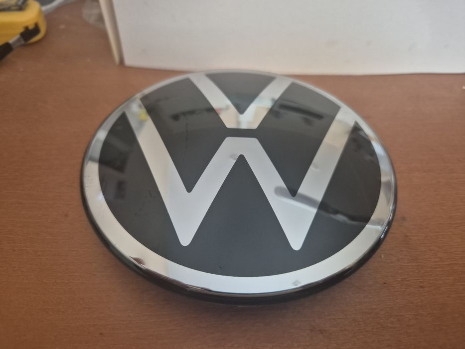 Oryginalne logo/emblemat VW przód grill ACC radar – NOWE OEM