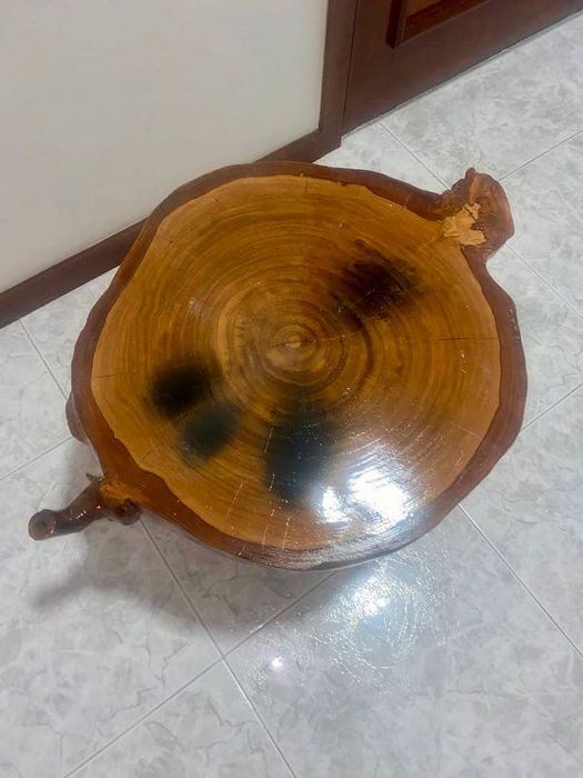 Mesa nova de apoio/centro feita á mão madeira tratada preço negociável