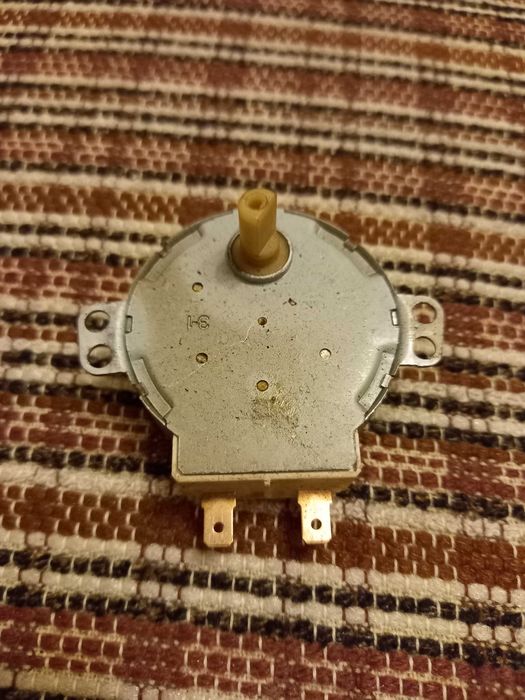 Silniczek synchroniczny ST 16 21V