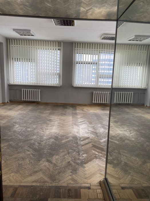 Оренда офісу на вул. Євгенія Сверстюка,23 на 36,1 м²