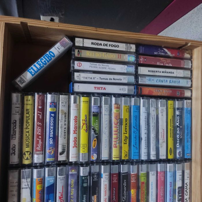 Cassetes K7 de música antiga vintage