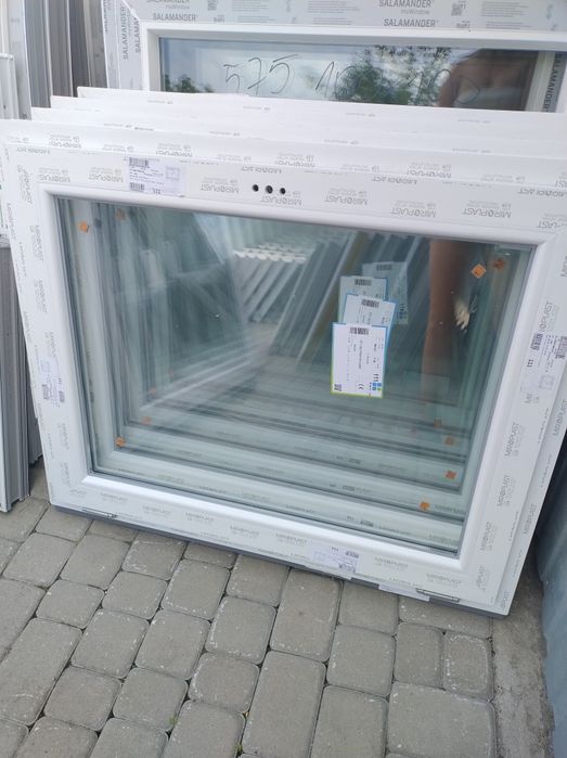 Sprzedam okno nowe  80wys100szer Uchylne