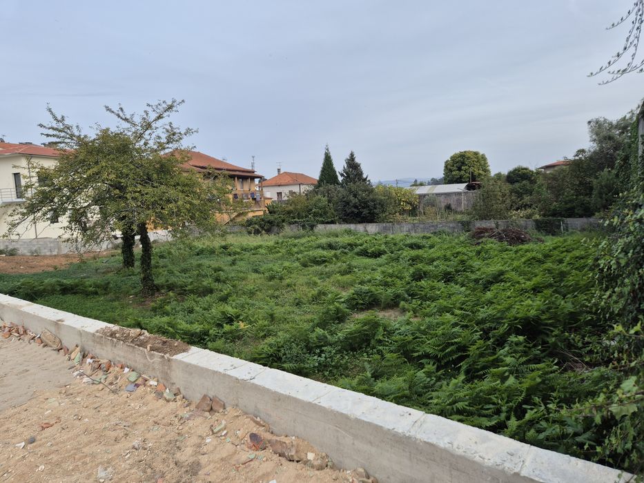 Vendo lote terreno centro Arrifana
