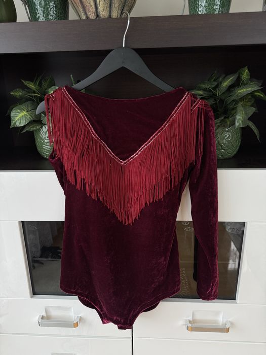 Body z jednym rękawem