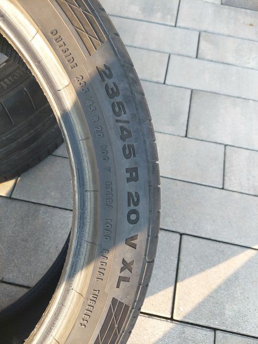 Opony  Continental 235/45/20