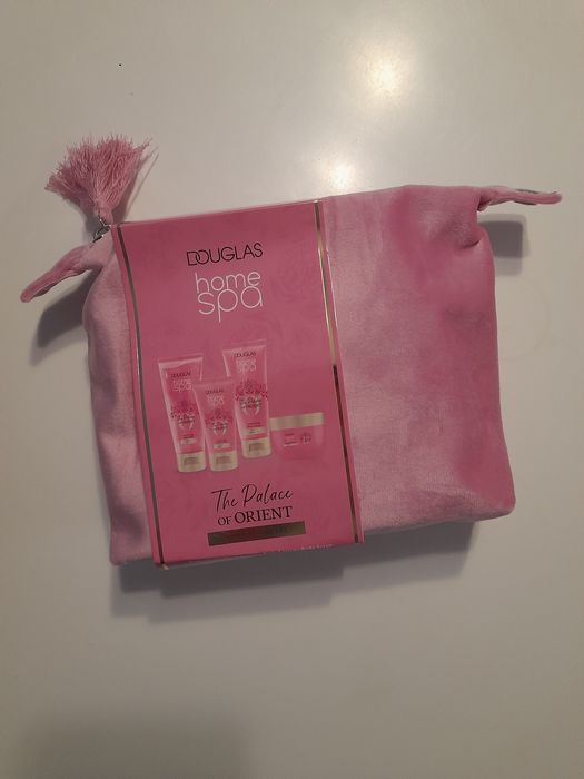 Zestaw Douglas Spa nowy