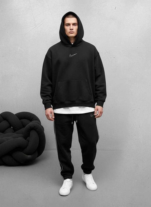 Базовий Костюм Nike
