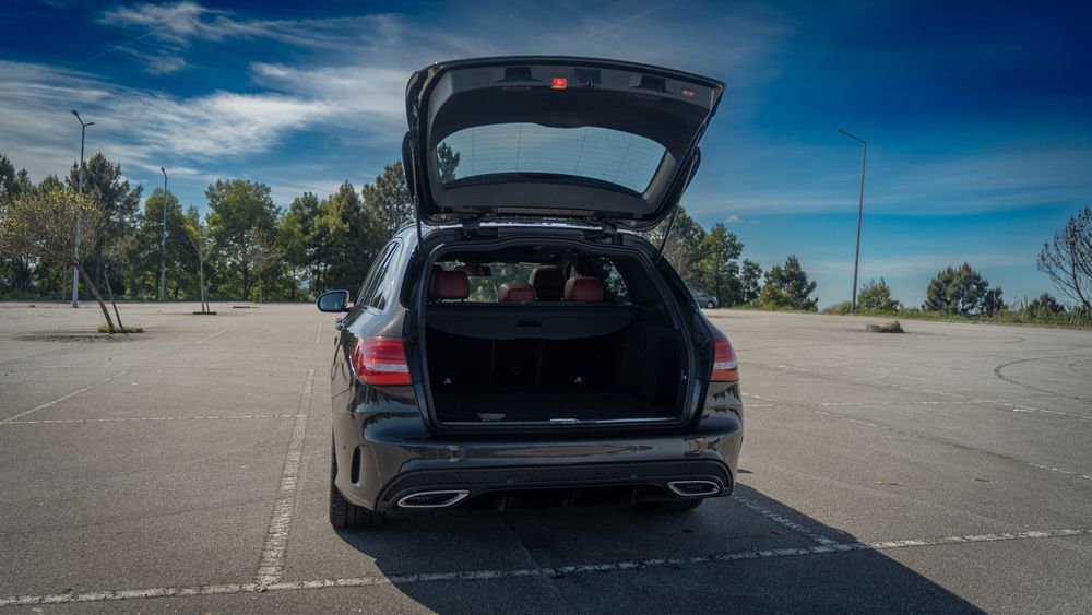 MERCEDES C200 - AMG Full Extras (Edição Especial Pack Night)