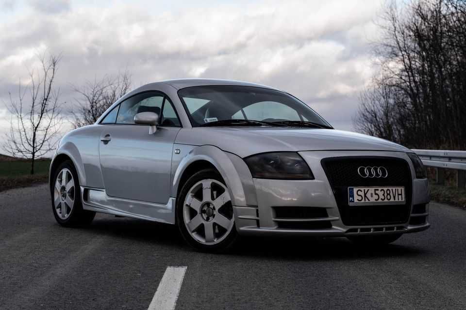 Zestaw Zderzaków przedni  + tylny Audi TT 8N sport zderzak przód + tył