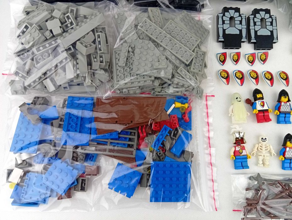 LEGO Castle 6090 Royal Knight's Castle