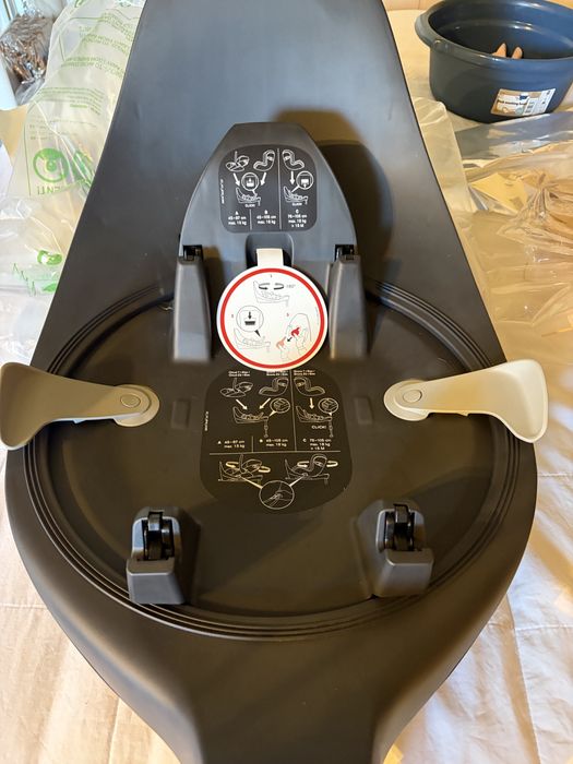 Fotelik cybex z baza