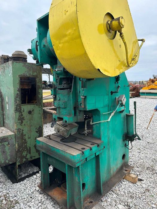 Прес кривошипний 63т, КД2328К, прес КД2328К, механічний прес 63 тонни