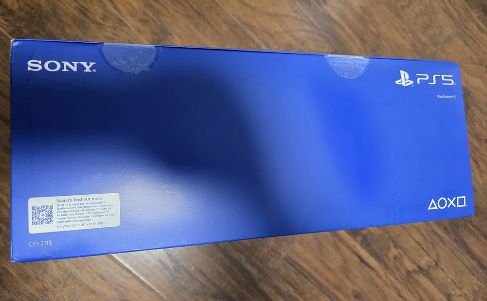 Playstation 5 ps5 slim 1tb z napędem i grą.