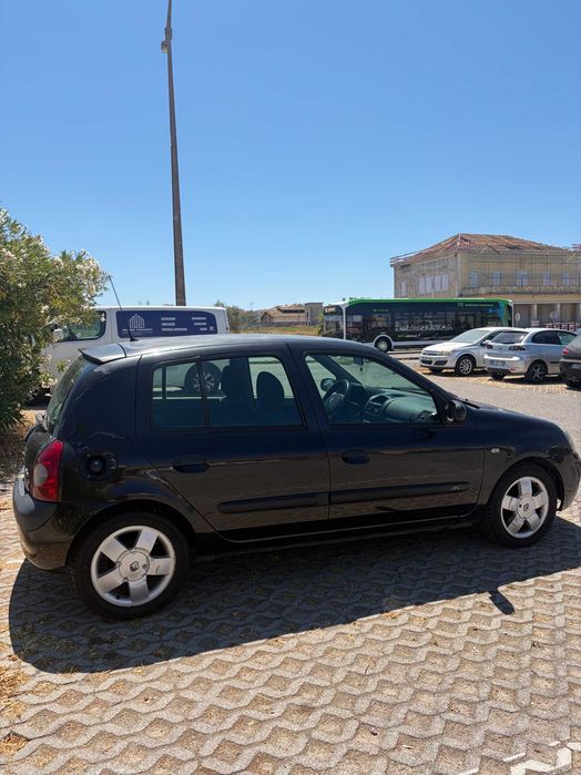 Vende-se Renault Clio