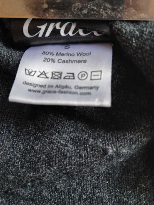 Disney Mickey Mouse Ciepły Sweter r,S  80%merino+20%kashmere