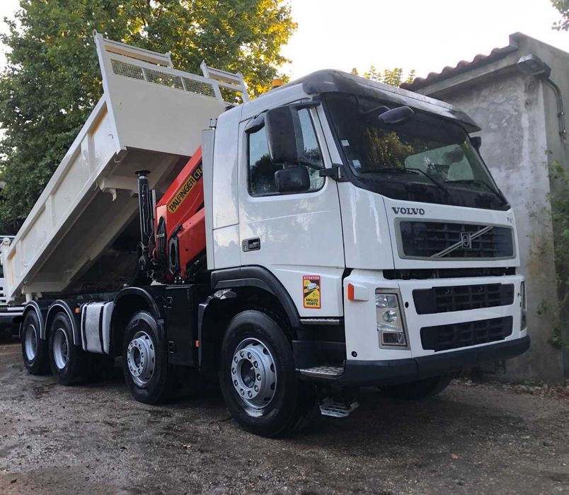 Volvo FM 8x4 Camião Basculante com grua Palfinger