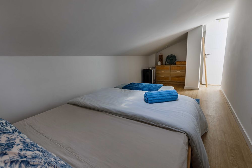 Aluga-se Quarto em Rio de Mouro(1pessoa) 600€ com Despesas Incluídas. Preço Reduzido Só Esta Semana! (570€)