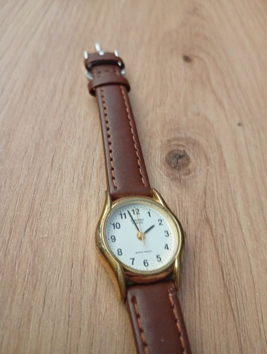 Zegarek damski casio