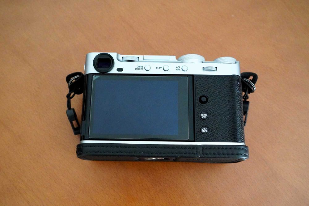 FUJIFILM X-E5 - (Silver)