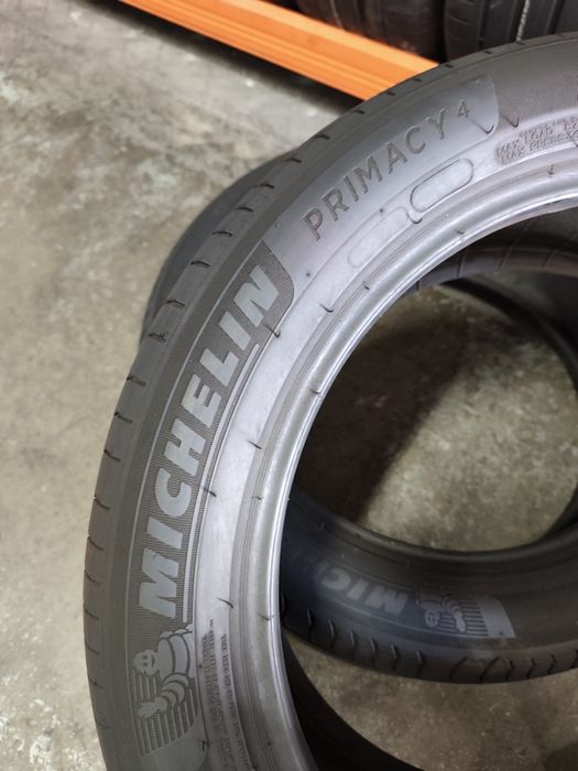 Pneus 235/50r19 XL Michelin Primacy 4 com 75% piso