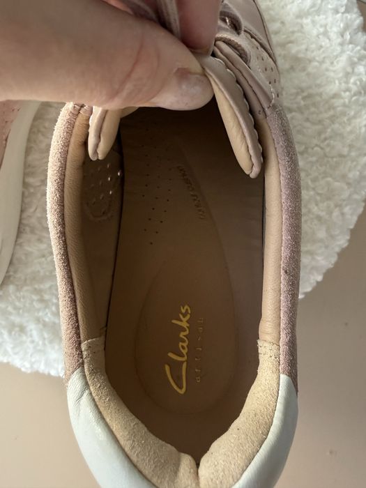 Кросівки кеди шкіряні Clarks жіночі