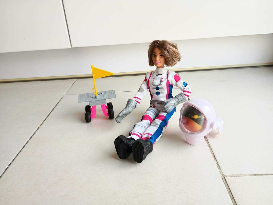 lalka barbie matell astronautka