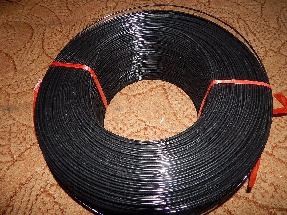 Агрошпалера. Проволока для виноградника полиэстеровая