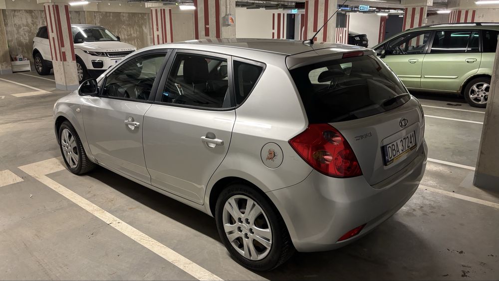 Sprzedam kia ceed  w dobrym stanie . 0 wkladu finansowego