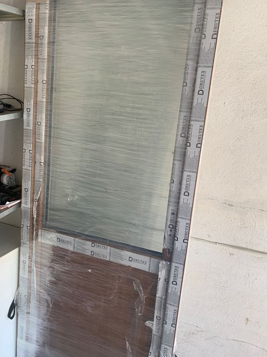 Drzwi balkonowe białe dąb złocisty nowe klamki zamek 900x2200