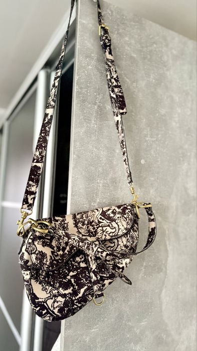 Сумка в стилі Dior