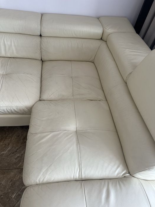 Диван шкіряний білий