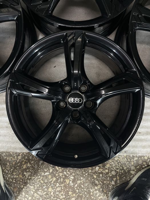 Диски R18 5x112 Et35 7.5J. Audi A3 A4 A6 Q2 Q3 Q5 VW Passat Tiguan CC