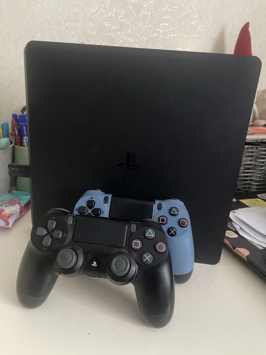 Ps4 slim 500 гб.