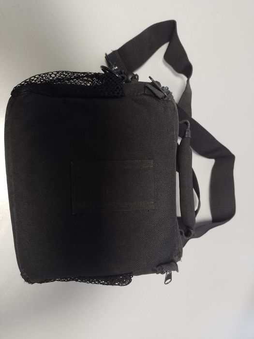 Sprzedam futerał na aparat fotograficzny.