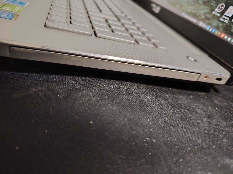 Venda de PC Portatil ASUS n750JV