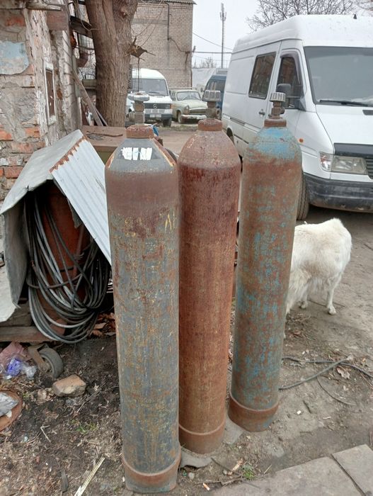 Продам кислородные баллоны