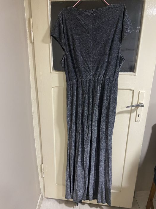 Sukienka dluga brokatowa