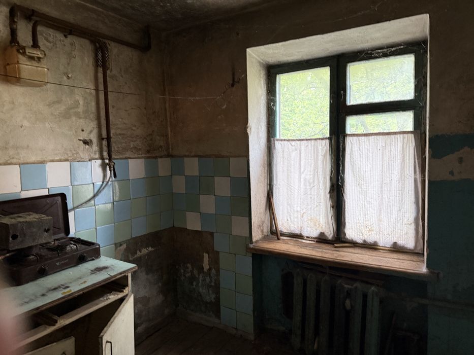 Продам 2-х кімнатну квартиру в селі Грозине.