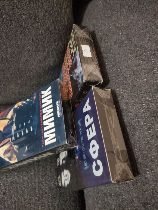 Продам видеокассеты VHS в коллекцию запечатанные
