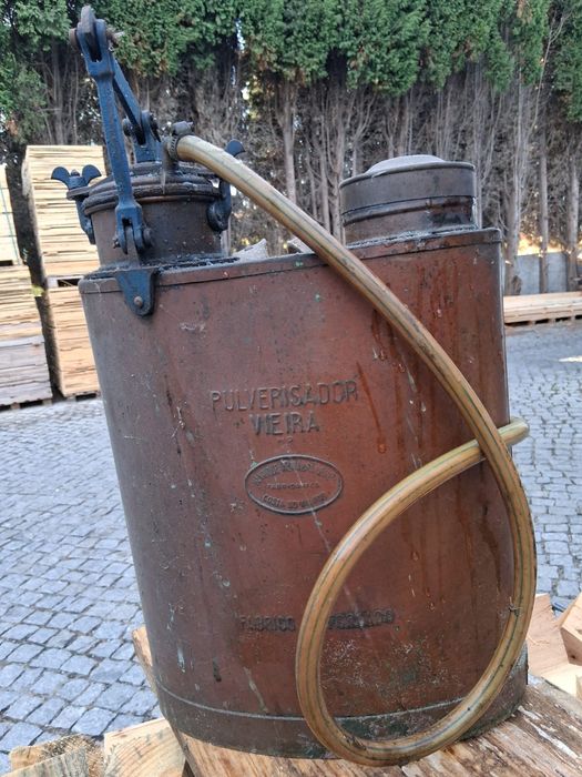 Máquina de sulfatar antiga