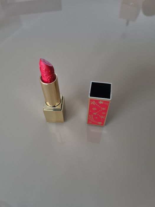 Estee Lauder pomadka do ust szminka Starlet Red