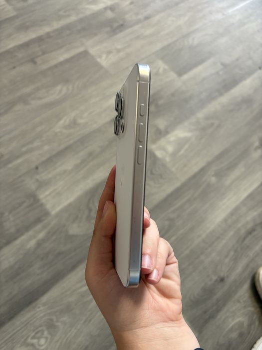 iPhone 16 pro,256gb,e-sim
