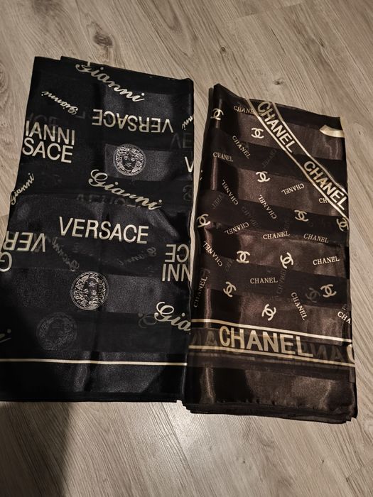 Chusta /szal Chanel