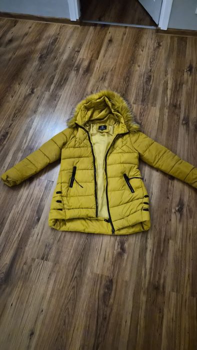 Musztardowa kurtka parka Xl/XXL z futerkiem