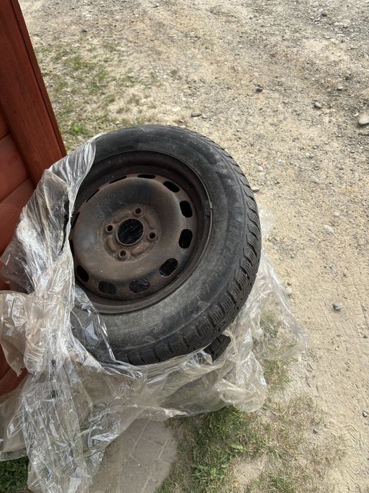 Opony zimowe 175/65 r14 plus felgi