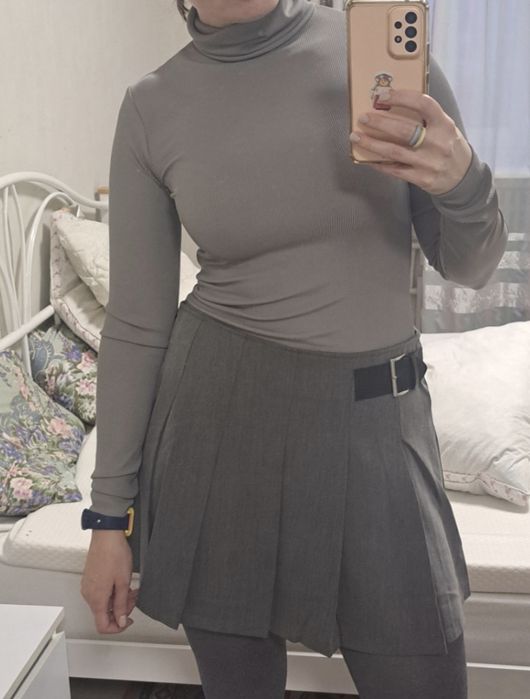 Юбка сіра нова в стилі школярки