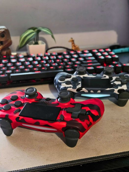 Wireless PC / PS4 Controllers64740404220034121