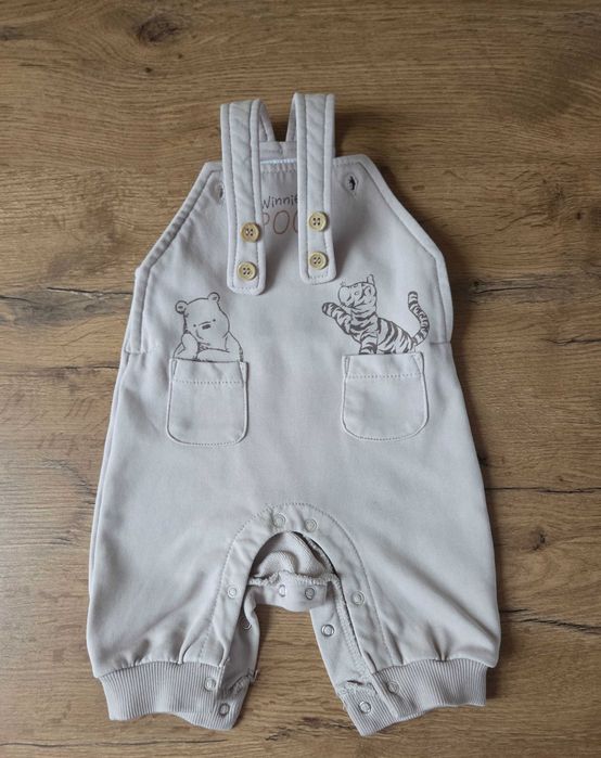 Komplet body i spodenki ogrodniczki Cool Club r. 56
