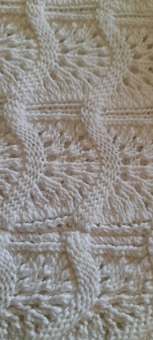 Colcha antiga renda feita com 2 agulhas.