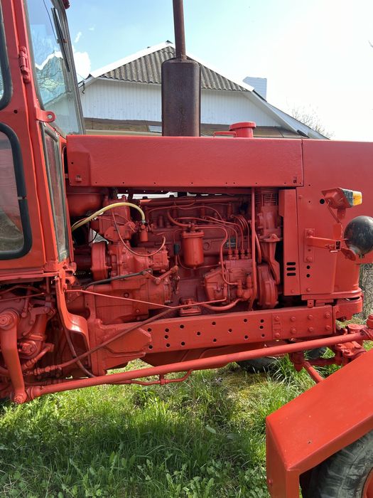 Трактор ЮМЗ 6 акл.